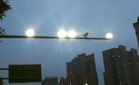 抓拍閃光燈太刺眼？豐上光電來解決！